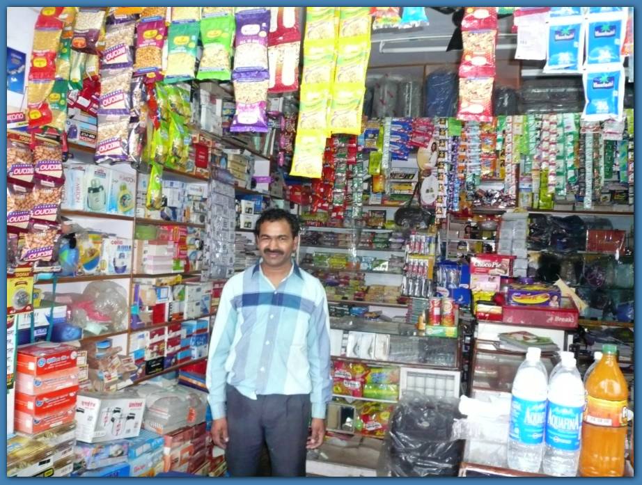 900x674 pixels (130K)